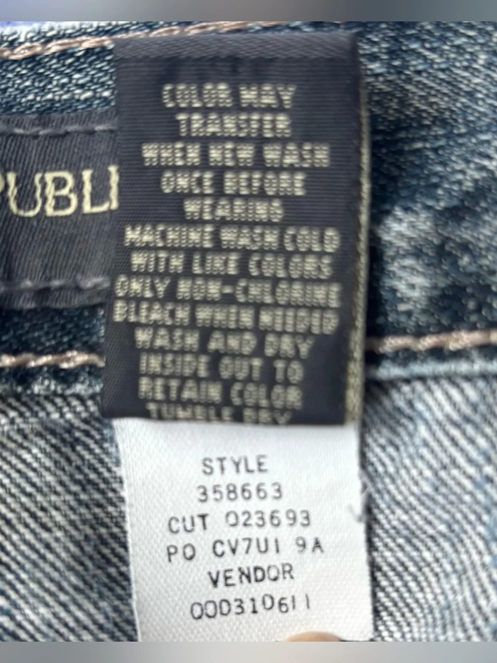 Banana Republic Men’s Classic Straight-Leg Jeans - Size 33/32